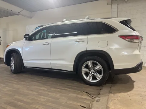Another view of 2015 Toyota Highlander Limited for sale in Carlstadt, NJ at 101 Motors