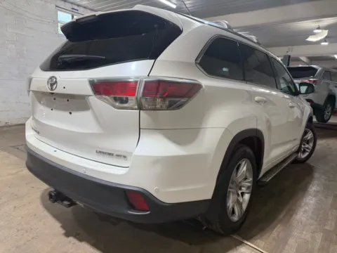 More photos of 2015 Toyota Highlander Limited at 101 Motors, NJ