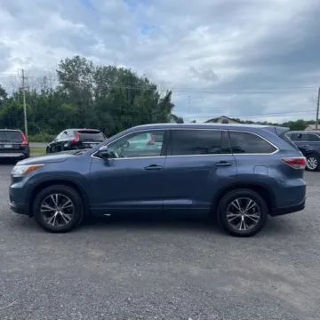 Another view of 2016 Toyota Highlander XLE for sale in Carlstadt, NJ at 101 Motors