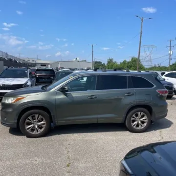 Another view of 2014 Toyota Highlander XLE for sale in Carlstadt, NJ at 101 Motors