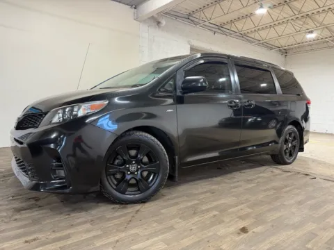 Black 2011 Toyota Sienna LE 7-Passenger for sale in Carlstadt, NJ