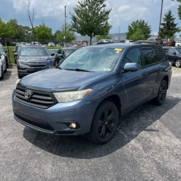 Blue 2012 Toyota Highlander Limited for sale in Carlstadt, NJ