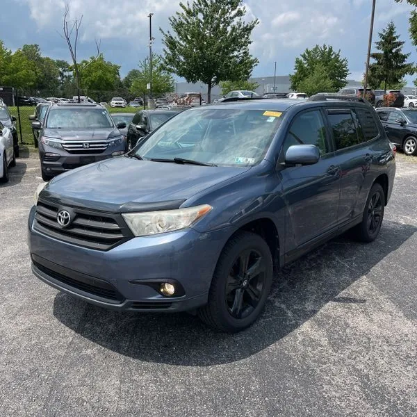 Blue 2012 Toyota Highlander Limited for sale in Carlstadt, NJ