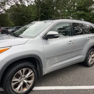Photos of 2014 Toyota Highlander XLE for sale in Carlstadt, NJ at 101 Motors