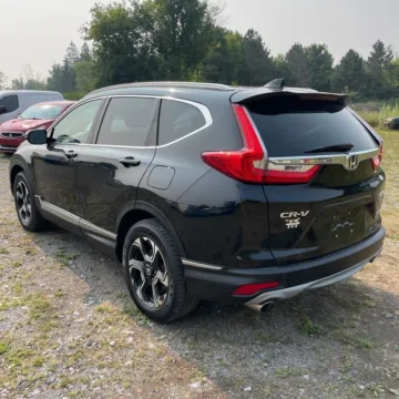 More photos of 2017 Honda CR-V Touring at 101 Motors, NJ
