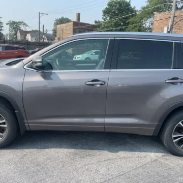 More photos of 2016 Toyota Highlander XLE at 101 Motors, NJ