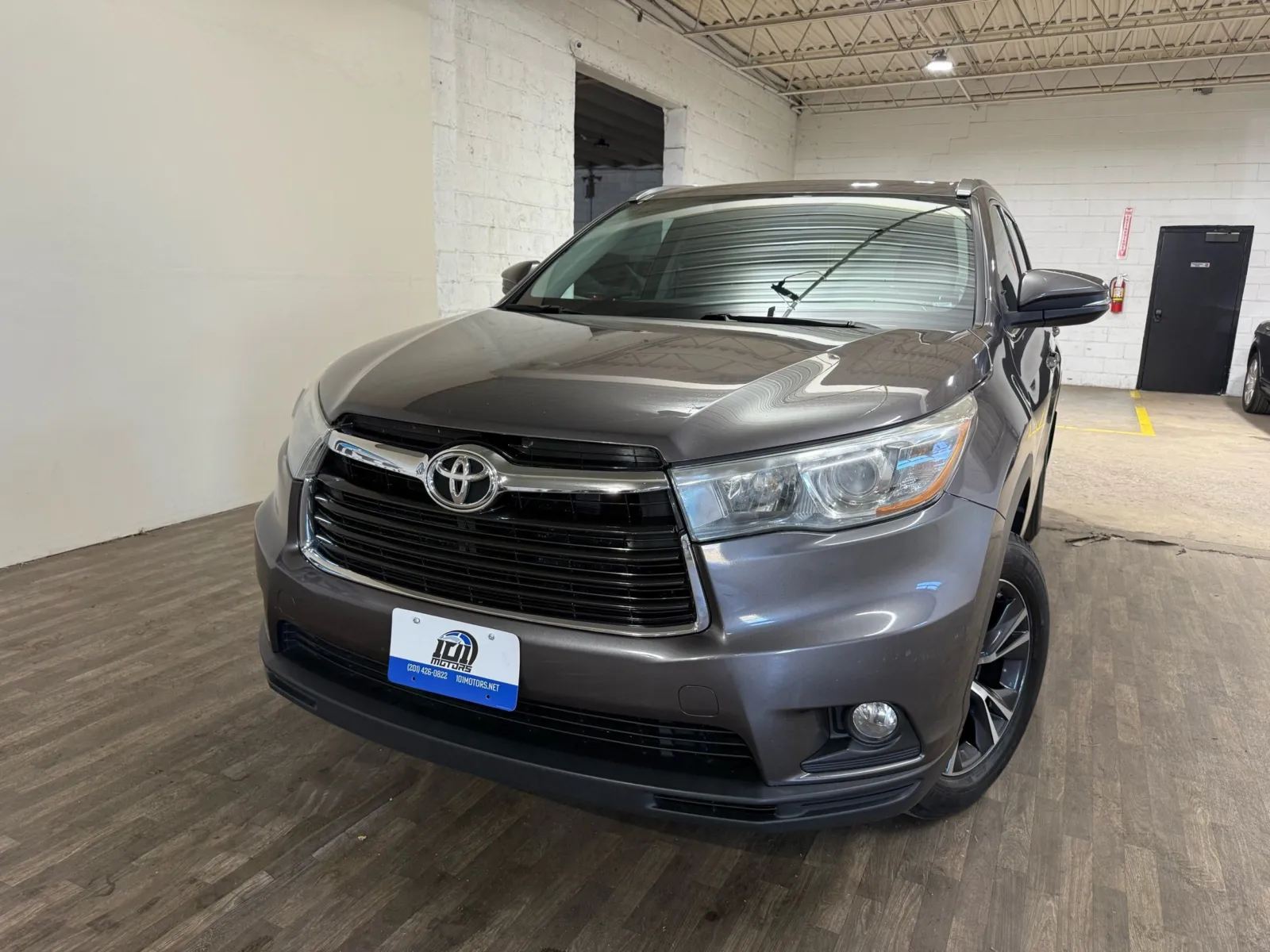 Gray 2016 Toyota Highlander XLE for sale in Carlstadt, NJ