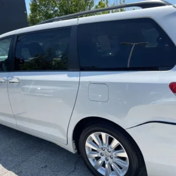 More photos of 2012 Toyota Sienna Limited 7-Passenger at 101 Motors, NJ