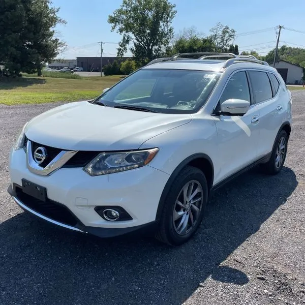 White 2015 Nissan Rogue SL for sale in Carlstadt, NJ