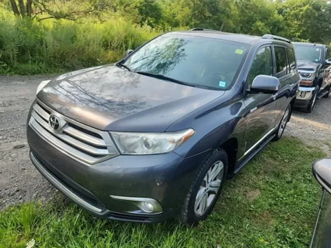 Gray 2012 Toyota Highlander Limited for sale in Carlstadt, NJ