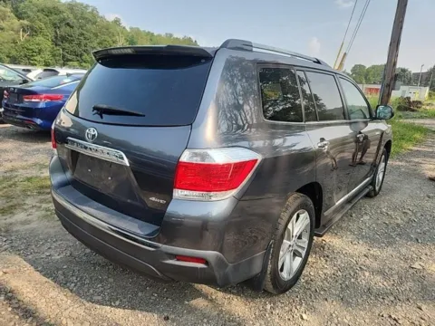 More photos of 2012 Toyota Highlander Limited at 101 Motors, NJ