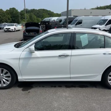 More photos of 2014 Honda Accord EX-L V6 at 101 Motors, NJ