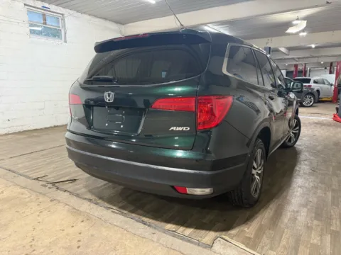 More photos of 2017 Honda Pilot EX-L at 101 Motors, NJ