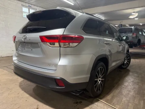 More photos of 2017 Toyota Highlander SE at 101 Motors, NJ