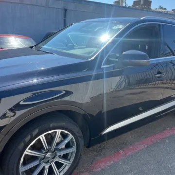Photos of 2017 Audi Q7 3.0T quattro Premium Plus for sale in Carlstadt, NJ at 101 Motors