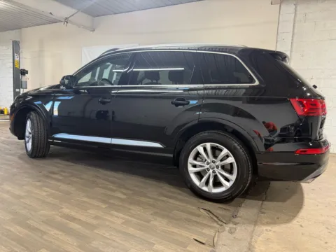 Another view of 2018 Audi Q7 3.0T quattro Premium Plus for sale in Carlstadt, NJ at 101 Motors