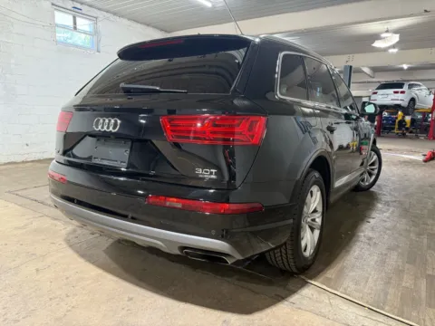 More photos of 2018 Audi Q7 3.0T quattro Premium Plus at 101 Motors, NJ
