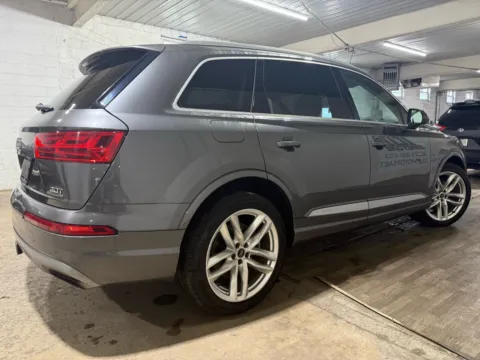 More photos of 2018 Audi Q7 3.0T quattro Prestige at 101 Motors, NJ