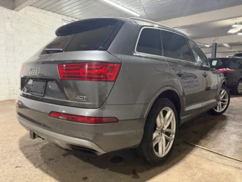 More photos of 2018 Audi Q7 3.0T quattro Prestige at 101 Motors, NJ