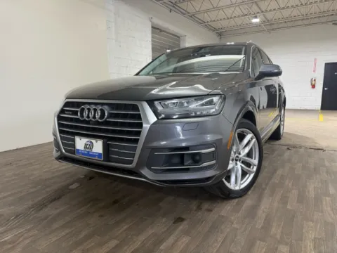 Black 2018 Audi Q7 3.0T quattro Prestige for sale in Carlstadt, NJ