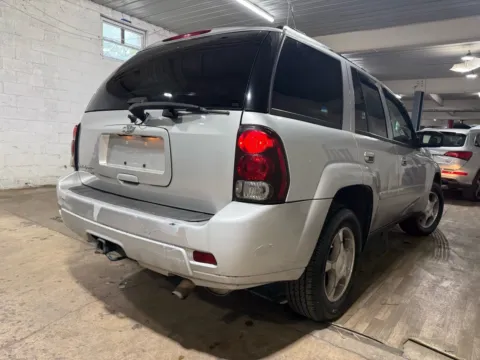 More photos of 2009 Chevrolet TrailBlazer LT1 at 101 Motors, NJ