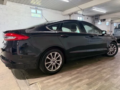 More photos of 2017 Ford Fusion SE at 101 Motors, NJ