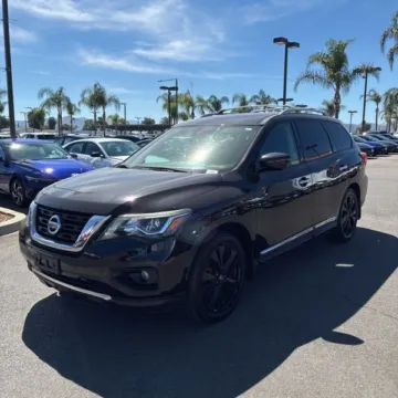 Black 2017 Nissan Pathfinder Platinum for sale in Carlstadt, NJ