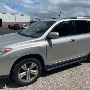 Photos of 2013 Toyota Highlander Limited for sale in Carlstadt, NJ at 101 Motors
