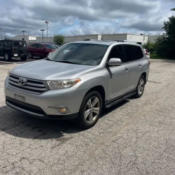 Silver 2013 Toyota Highlander Limited for sale in Carlstadt, NJ