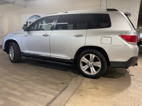 Another view of 2013 Toyota Highlander Limited for sale in Carlstadt, NJ at 101 Motors
