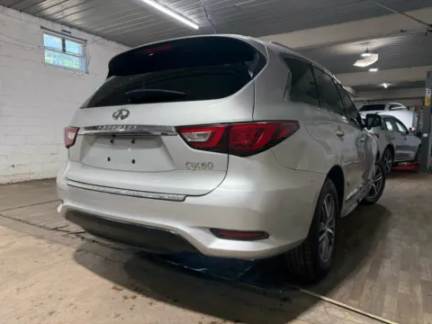 More photos of 2016 INFINITI QX60 at 101 Motors, NJ