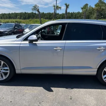 More photos of 2018 Audi Q7 3.0T quattro Prestige at 101 Motors, NJ