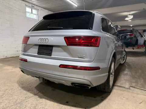 More photos of 2018 Audi Q7 3.0T quattro Prestige at 101 Motors, NJ