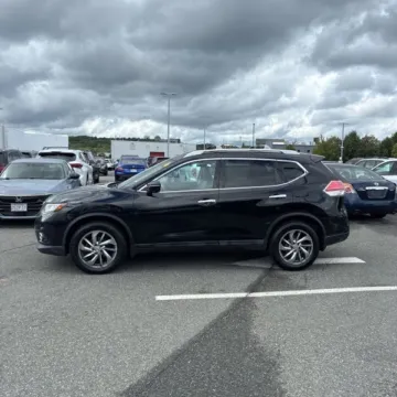 Another view of 2014 Nissan Rogue SL for sale in Carlstadt, NJ at 101 Motors