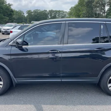 More photos of 2017 Honda Pilot EX-L at 101 Motors, NJ