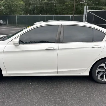 More photos of 2016 Honda Accord EX-L at 101 Motors, NJ