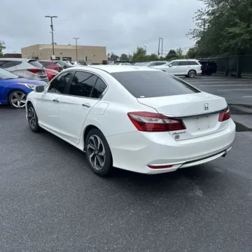 More photos of 2016 Honda Accord EX-L at 101 Motors, NJ