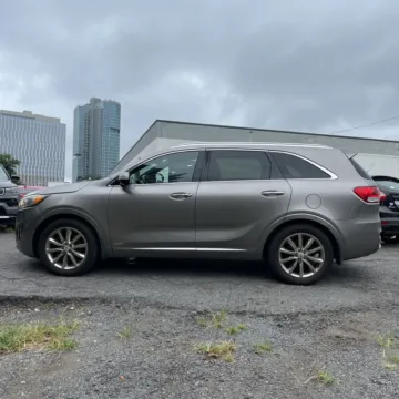 Another view of 2016 Kia Sorento SX Limited V6 for sale in Carlstadt, NJ at 101 Motors