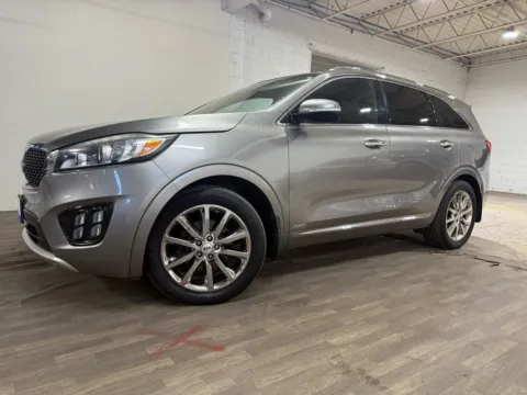 Photos of 2016 Kia Sorento SX Limited V6 for sale in Carlstadt, NJ at 101 Motors