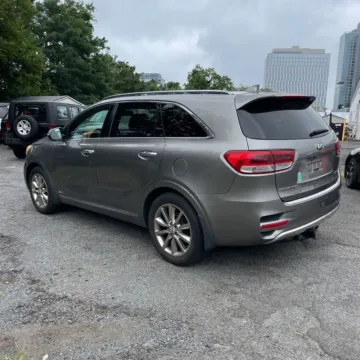 More photos of 2016 Kia Sorento SX Limited V6 at 101 Motors, NJ