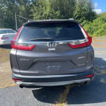 More photos of 2018 Honda CR-V Touring at 101 Motors, NJ