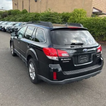 More photos of 2013 Subaru Outback 2.5i Limited at 101 Motors, NJ