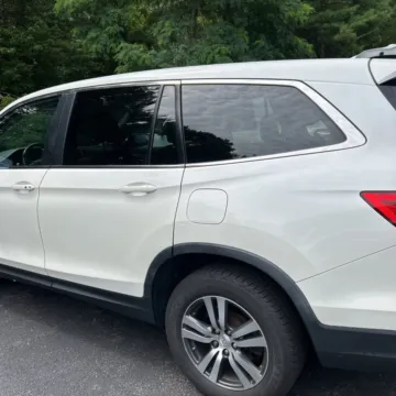 More photos of 2017 Honda Pilot EX-L at 101 Motors, NJ