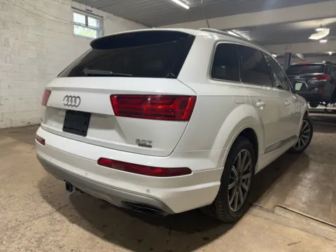 More photos of 2017 Audi Q7 3.0T quattro Prestige at 101 Motors, NJ
