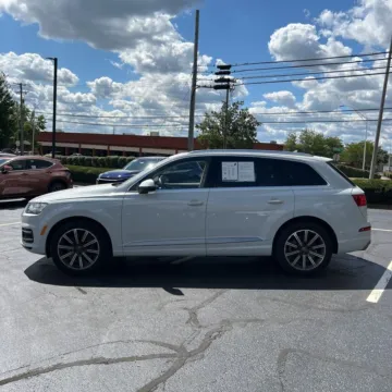 Another view of 2017 Audi Q7 3.0T quattro Prestige for sale in Carlstadt, NJ at 101 Motors