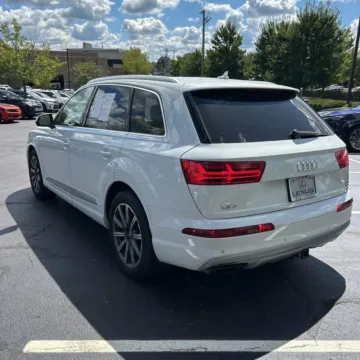 More photos of 2017 Audi Q7 3.0T quattro Prestige at 101 Motors, NJ