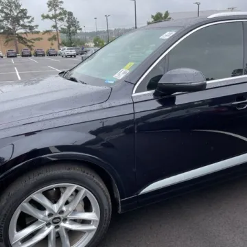 Photos of 2018 Audi Q7 3.0T quattro Prestige for sale in Carlstadt, NJ at 101 Motors