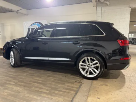 Another view of 2018 Audi Q7 3.0T quattro Prestige for sale in Carlstadt, NJ at 101 Motors