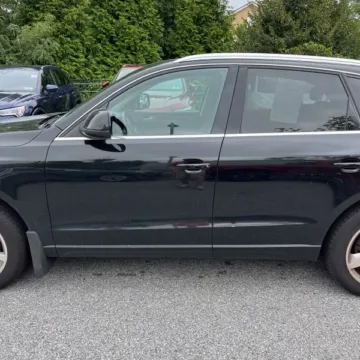 More photos of 2010 Audi Q5 3.2 quattro Prestige at 101 Motors, NJ