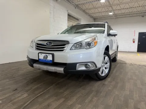 White 2012 Subaru Outback 2.5i Limited for sale in Carlstadt, NJ